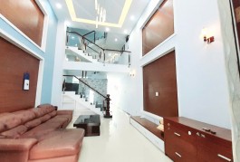 BÁN NHÀ HIỆP BÌNH PHƯỚC, ĐƯỜNG 27, SIÊU PHẨM 5 TẦNG ĐẸP LUNG LINH 91M2. DỌN NGAY VÀO ĐÓN TẾT. NHỈNH 10 TỶ, Ô TÔ NGỦ TRONG NHÀ. SHR. TẶNG TOÀN BỘ NỘI